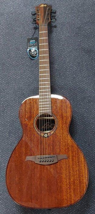 Lag - Tramontane T98PE Parlour met ingebouwde voorversterker, Muziek en Instrumenten, Snaarinstrumenten | Gitaren | Akoestisch
