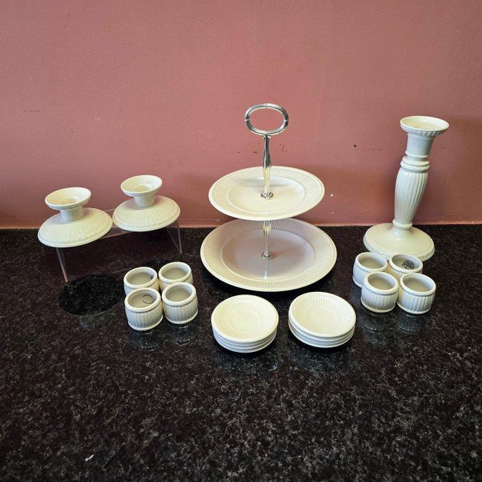 Wedgwood - John Goodwin - Tafelservies (20) - Edme: etagère,, Antiek en Kunst, Antiek | Meubels | Tafels