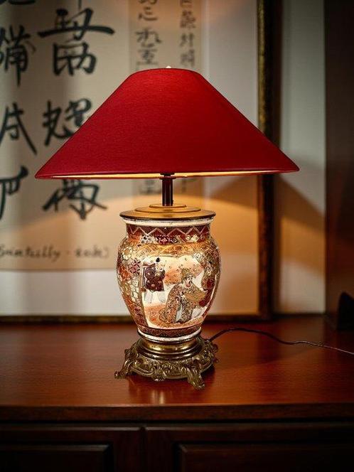 Lamp - Brons, Keramiek, Metaal, Textiel - lamp, vaas,, Antiek en Kunst, Curiosa en Brocante