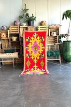 rood kleurrijk Berber Boucherouite-tapijt - Ecovriendelijk, Huis en Inrichting, Nieuw