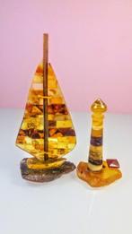 Baltisch barnsteen vintage zeilboot + vuurtorenmodel -, Verzamelen, Mineralen en Fossielen