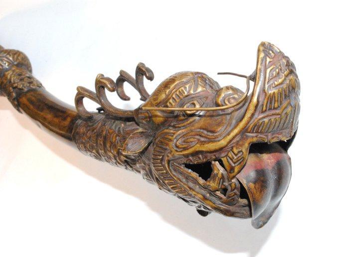 Trompette de temple en cuivre décorée, 52 cm, Tibet - Népal, Antiquités & Art, Art | Art non-occidental