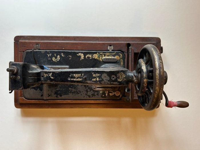 Singer 48K (1904) Naaimachine - IJzer, Antiek en Kunst, Kunst | Designobjecten