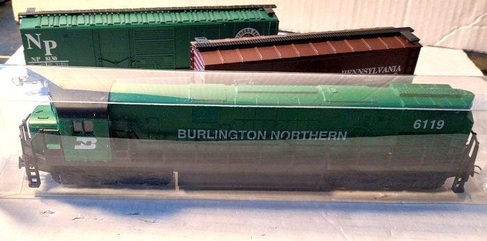 Mehano H0 - 6119 - Diesellocomotief (3) - Burlington, Hobby en Vrije tijd, Modeltreinen | H0
