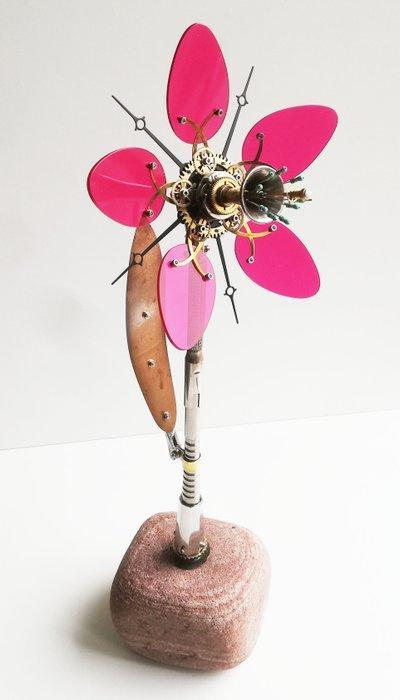 Peter Szucsy - Steampunk Flower No.12, Antiek en Kunst, Kunst | Designobjecten