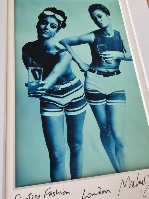 Michael Joseph (1941-) - Brazen Brunettes, Stripey Shorts —, Antiek en Kunst, Kunst | Designobjecten