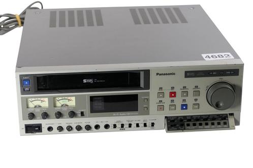 Panasonic AG-7330 - Professional broadcast SVHS player, TV, Hi-fi & Vidéo, Lecteurs vidéo, Envoi