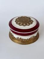 Boîte à bijoux - Bronze (doré), Porcelaine - Début du XXe