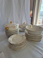 Capodimonte - Tafelservies voor 12 (44) - Porselein, Antiek en Kunst