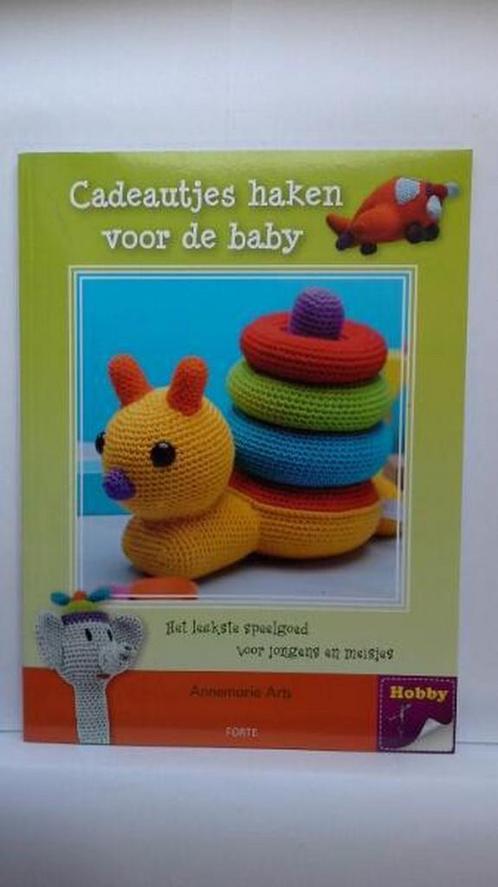 Cadeautjes haken voor de baby 9789058772039 Annemarie Arts, Boeken, Hobby en Vrije tijd, Zo goed als nieuw, Verzenden