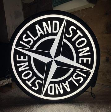 Stone Island - Caisson lumineux - Métal, Plastique