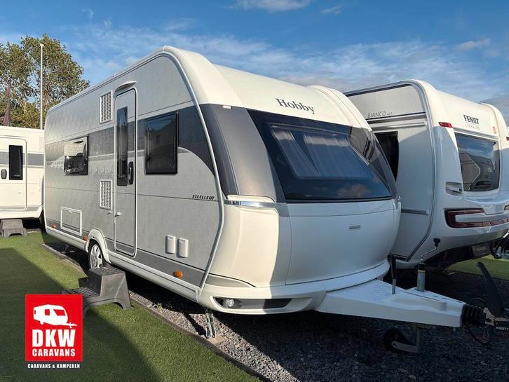 HOBBY Excellent 495 WFB - NIEUW - EINDEREEKS, Caravans en Kamperen, Caravans, 1000 - 1250 kg, Gascomfoor, Kachel, Koelkast, Openslaande ramen
