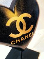 XTC Artist - Coeur chanel gold leaf & glitter, Antiek en Kunst