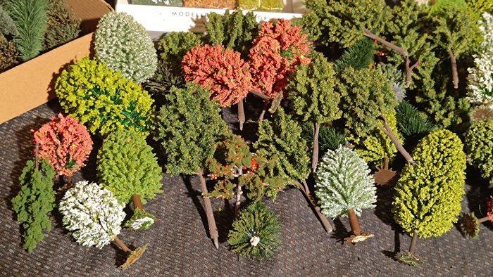 Busch, Noch, Heki H0 - 100 Arbres, musse...pour paysage HO., Hobby en Vrije tijd, Modeltreinen | H0