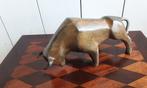 P. Chenet - Figure - Stier - 23 cm - Bronze, Antiek en Kunst