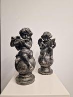 Beeldje, 2 decoratieve muziek spelende engelenbeeldjes - 37