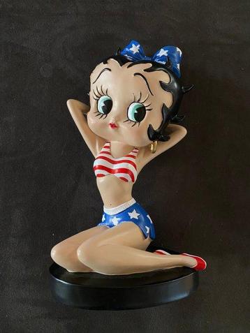 Figurine produit - Résine - 2000-2010, 2010-2020, CD & DVD