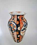 Vase balustre - Porcelaine - Japon - Fin de la période Edo
