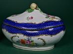 Porcelaine de Paris - Magnificent cobalt netting coffee pot