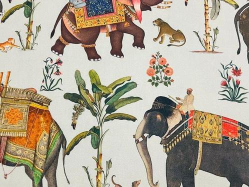 Royal Exoticism – Oeko Tex-stof met versierde, Antiek en Kunst, Antiek | Tapijten, Tafelkleden en Textiel