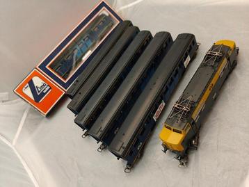 Lima H0 - Modeltrein (7) - Serie 1200 met zes rijtuigen - NS beschikbaar voor biedingen