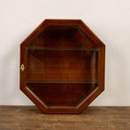 Vitrine - octagonale profielen met vormgegeven glazen zijden, Antiek en Kunst