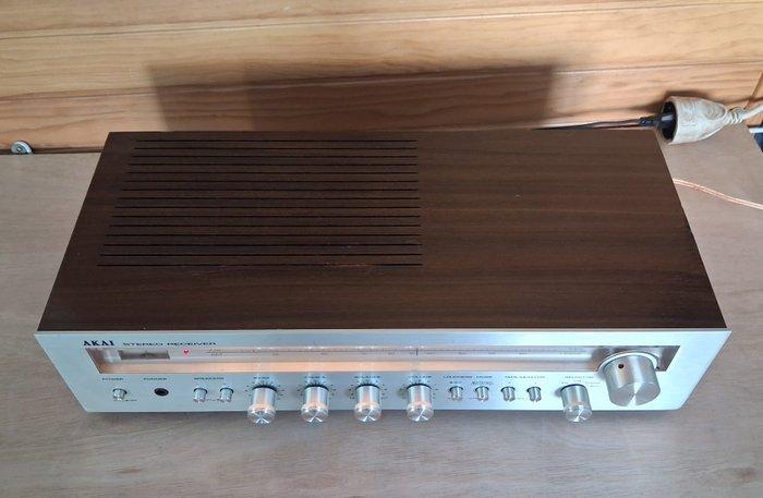Akai - AA-1125 Woodcase Solid state stereo receiver, Audio, Tv en Foto, Radio's