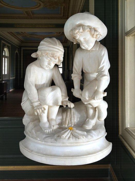 Adolfo Cipriani (1857-1941) - Beeld, Coppia di Fanciulli che, Antiek en Kunst, Antiek | Keramiek en Aardewerk