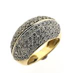 18 Krt. Gouden cocktail ring met witte en champagne diama..., Handtassen en Accessoires, Ringen, Gebruikt, Overige kleuren, Ophalen of Verzenden