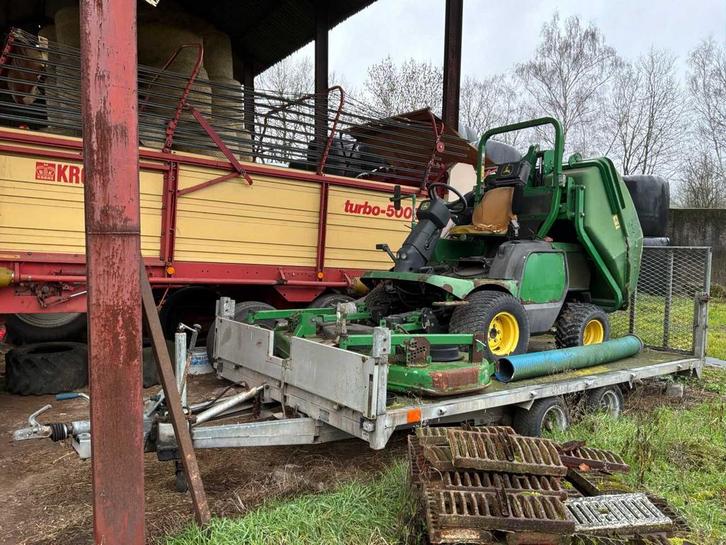 Online veiling - 2004 John Deere MCS 600H Grasmaaier +, Articles professionnels, Machines & Construction | Jardin, Parc & Sylviculture