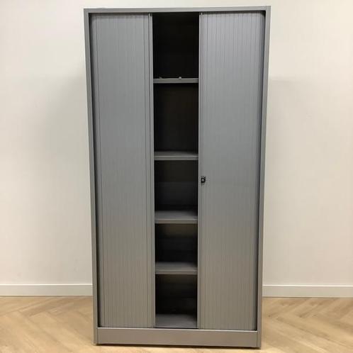 Tweedehands Ahrend roldeurkast  vv 4 legborden en sleutel,, Huis en Inrichting, Kasten | Roldeurkasten en Archiefkasten, Gebruikt