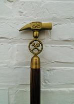 Wandelstok - Arbeiderssymbolen hamer en houweel - Hout,, Antiek en Kunst