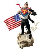 DC Direct - Superman - 1 - Clark Kent deluxe statue, Boeken, Nieuw