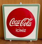 Emaille bord - Coca cola iciniz Turks bord in reliëf, Antiek en Kunst