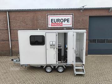 GLOBAL Schaftwagen met spoeltoilet UNIEK beschikbaar voor biedingen
