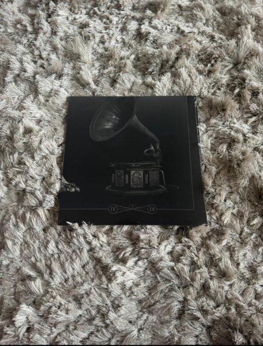 Various Artists/Bands in Electronic / Dance - Thunderdome, CD & DVD, Vinyles Singles