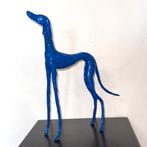 Abdoulaye Derme - Sculpture, Chien Lévrier - 33.5 cm -