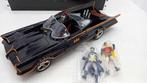 Jada Toys 1:18 - Modelauto - Batmobile con figurini Batman e, Hobby en Vrije tijd, Nieuw