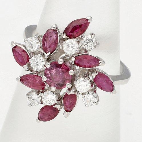 Ring - 18 karaat Witgoud Diamant (Natuurlijk)  - Robijn, Handtassen en Accessoires, Ringen