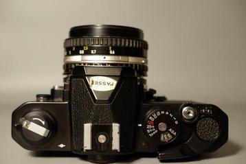 Nikon Fm +Nikon serie E 1:1.8 Appareil photo argentique beschikbaar voor biedingen