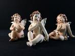 Beeldje - Set van 3 putti (3) - Porselein, Antiek en Kunst