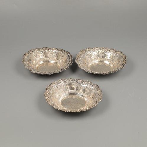 H. Moedakir Djokja Bonbonmandjes - Panier à bonbons (3) -, Antiek en Kunst, Antiek | Zilver en Goud