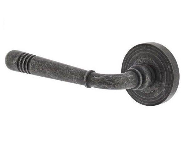Intersteel enkele deurkruk links Helena op rozet oud grijs, Doe-het-zelf en Bouw, Hang- en Sluitwerk, Ophalen of Verzenden