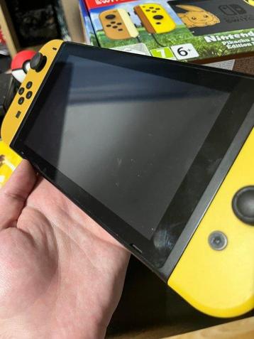 Nintendo - Switch - Pokemon: Lets Go Pikachu Edition - beschikbaar voor biedingen