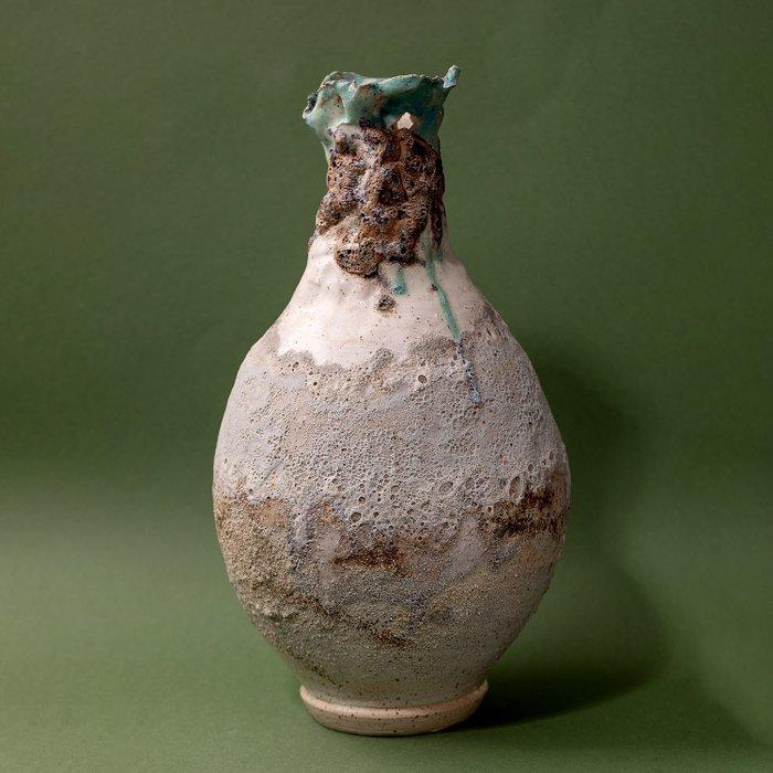 Natasha Breen - Vaas - Klei - maritieme stijl vasw, Antiek en Kunst, Kunst | Designobjecten