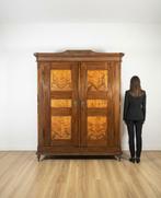 Kleerkast - Hout - Neoclassistische kast met 2 deuren