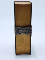 Antieke Bijbel (1884) met Zilveren Slot - 1884, Antiquités & Art