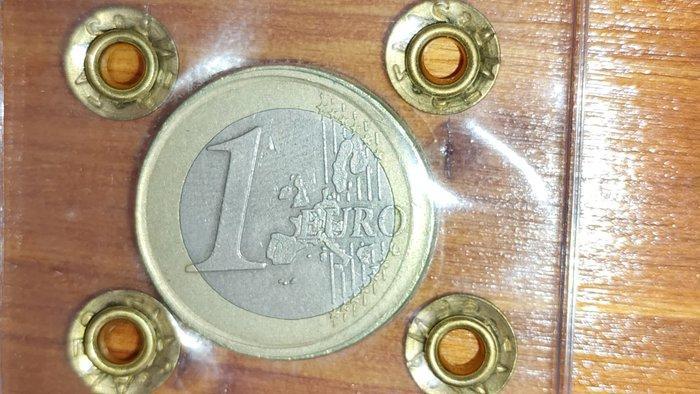 Italië. 1 Euro - errore coniazione decentrata (Zonder, Postzegels en Munten, Munten | Europa | Euromunten