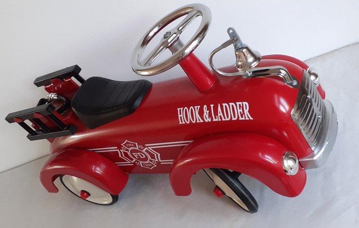 Retro Roller - Speelgoed Retro Roller-On Fire Engine: Fire, Antiek en Kunst, Antiek | Speelgoed
