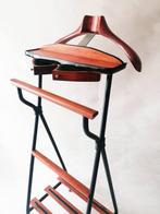 Paris - Valet - Bois, Plastique, Fer - Mid-Century XX